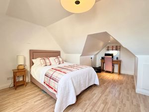 Photo 28- click for photo gallery